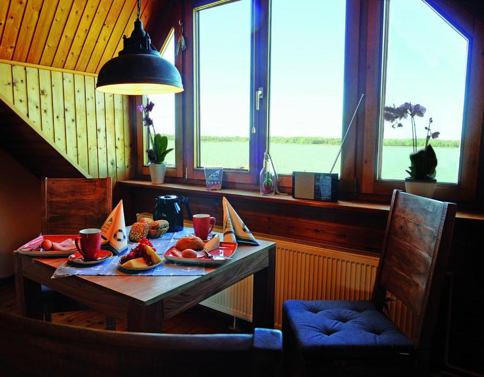 Apartament Blick Auf Den Bodden Ribnitz-Damgarten Zewnętrze zdjęcie